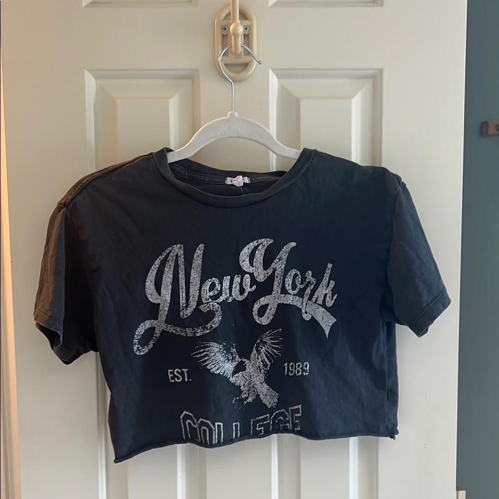 Black New York Graphic Garage Crop Top